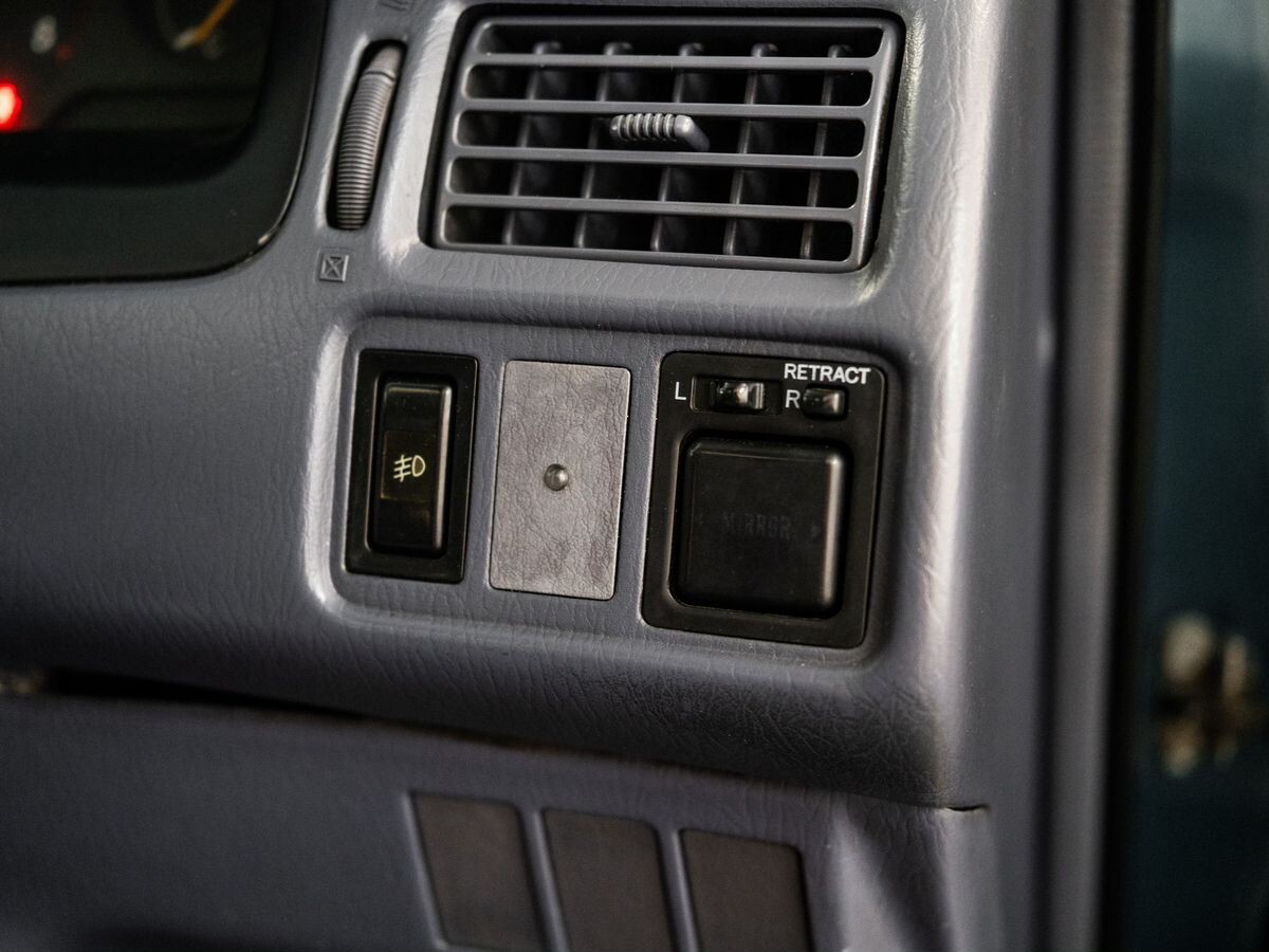 Toyota Ipsum 1995 - фото автомобиля