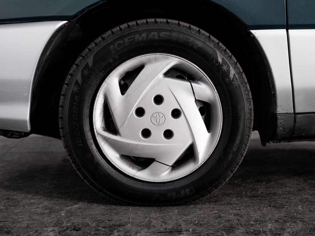 Toyota Ipsum 1995 - фото автомобиля