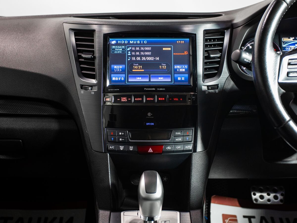 Subaru Legacy 2013 - фото автомобиля