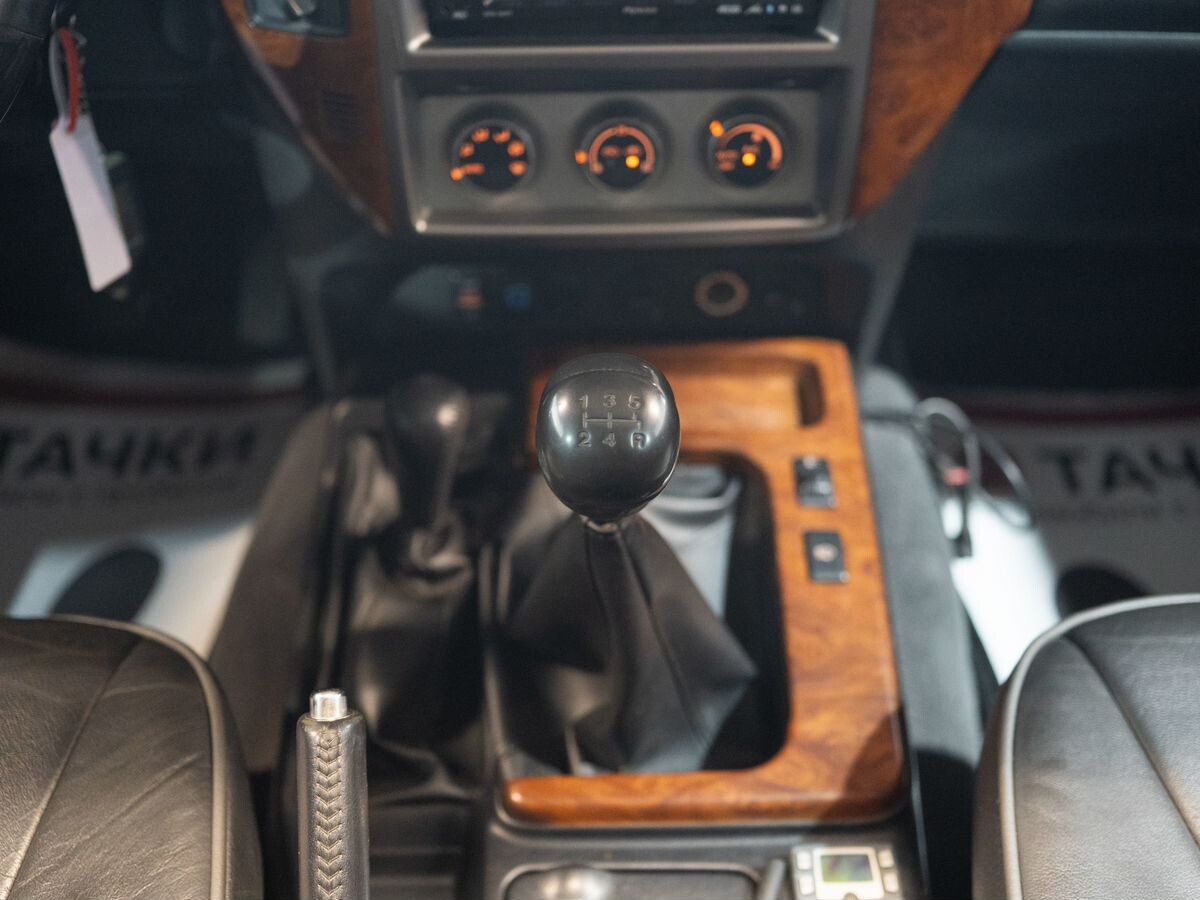 Nissan Patrol 2008 - фото автомобиля