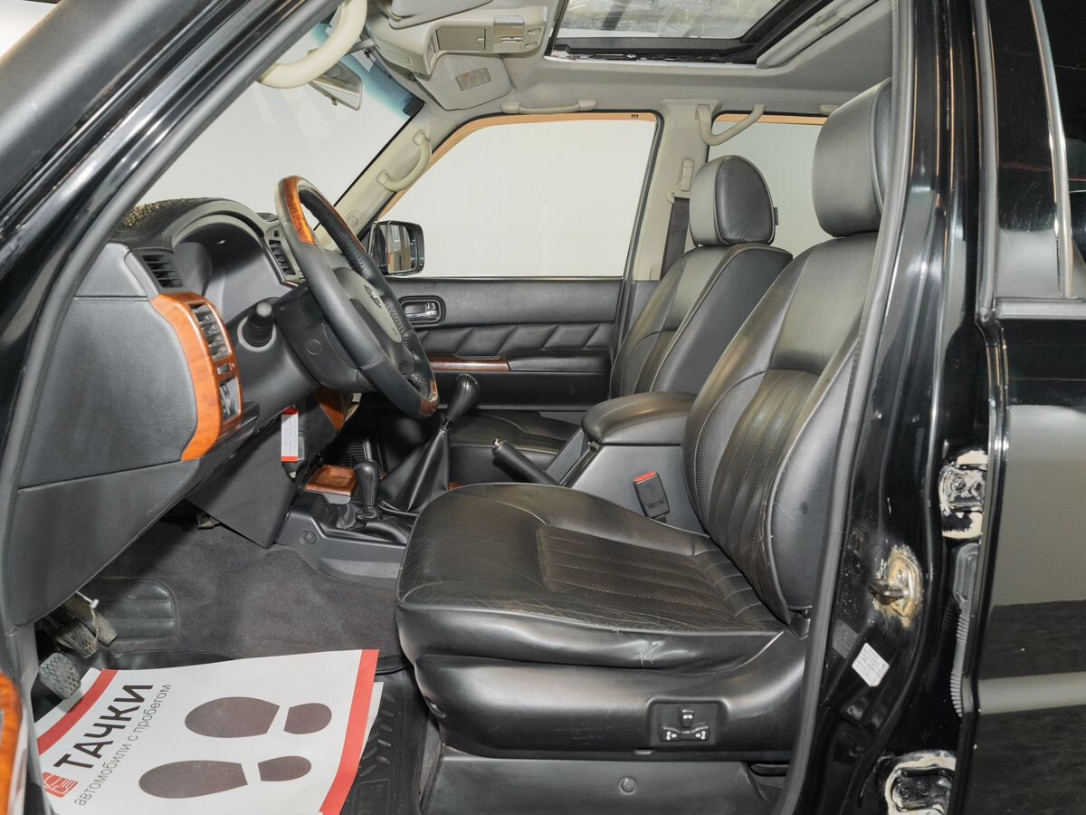 Nissan Patrol 2008 - фото автомобиля