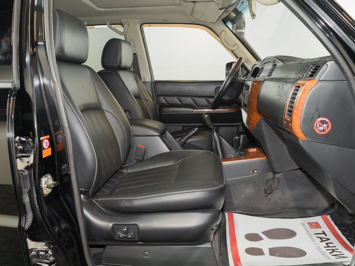 Nissan Patrol 2008 - фото автомобиля