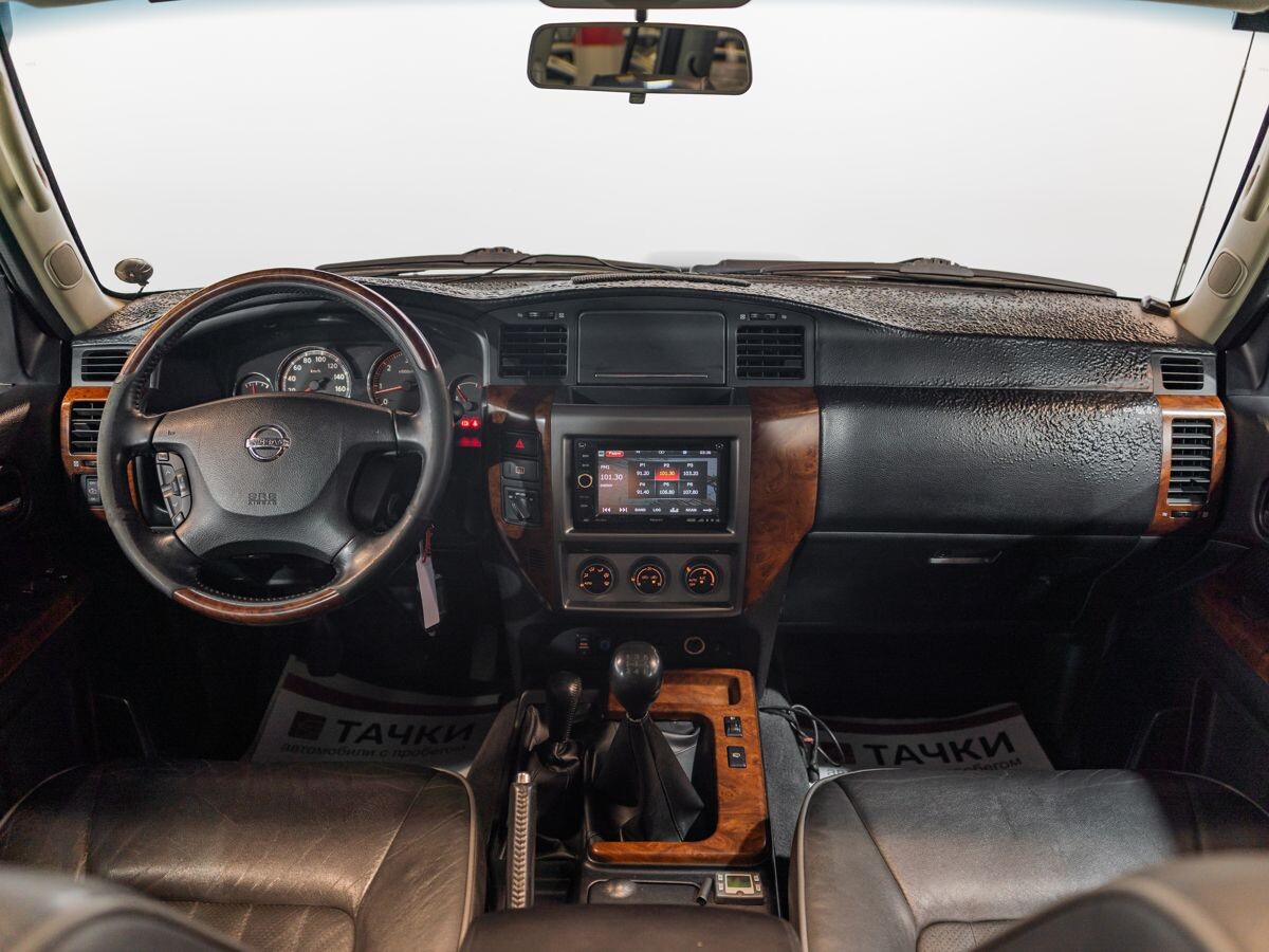 Nissan Patrol 2008 - фото автомобиля