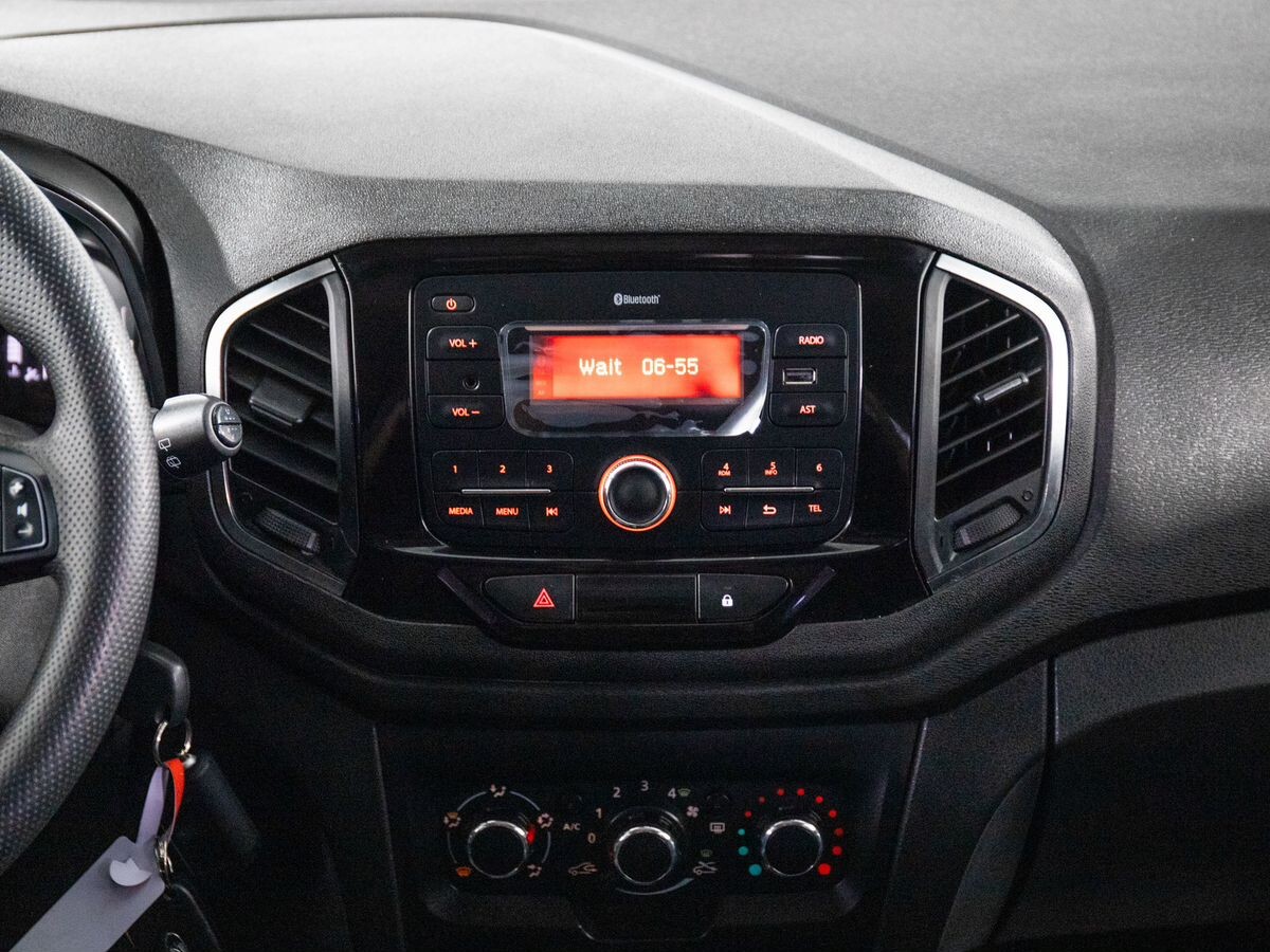 Lada (ВАЗ) XRAY 2020 - фото автомобиля