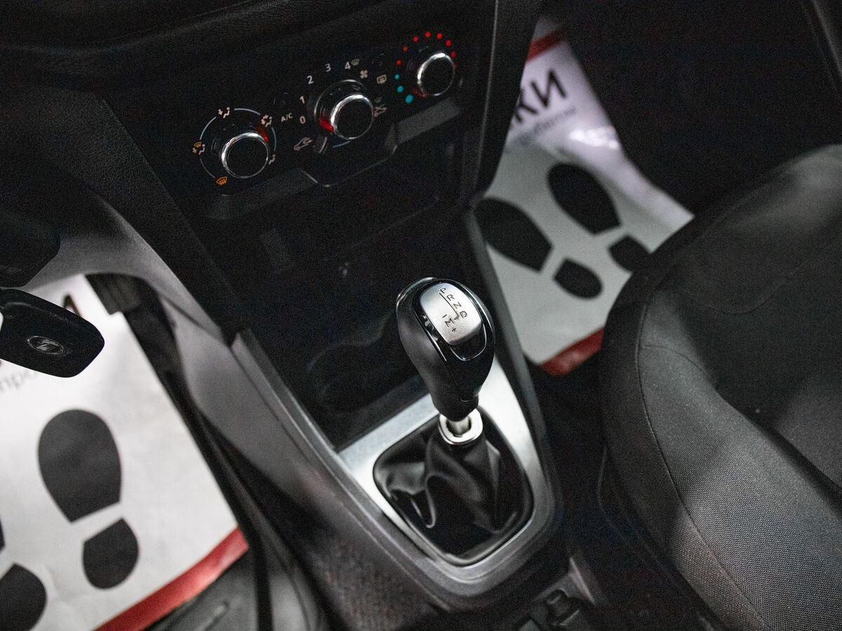 Lada (ВАЗ) XRAY 2020 - фото автомобиля