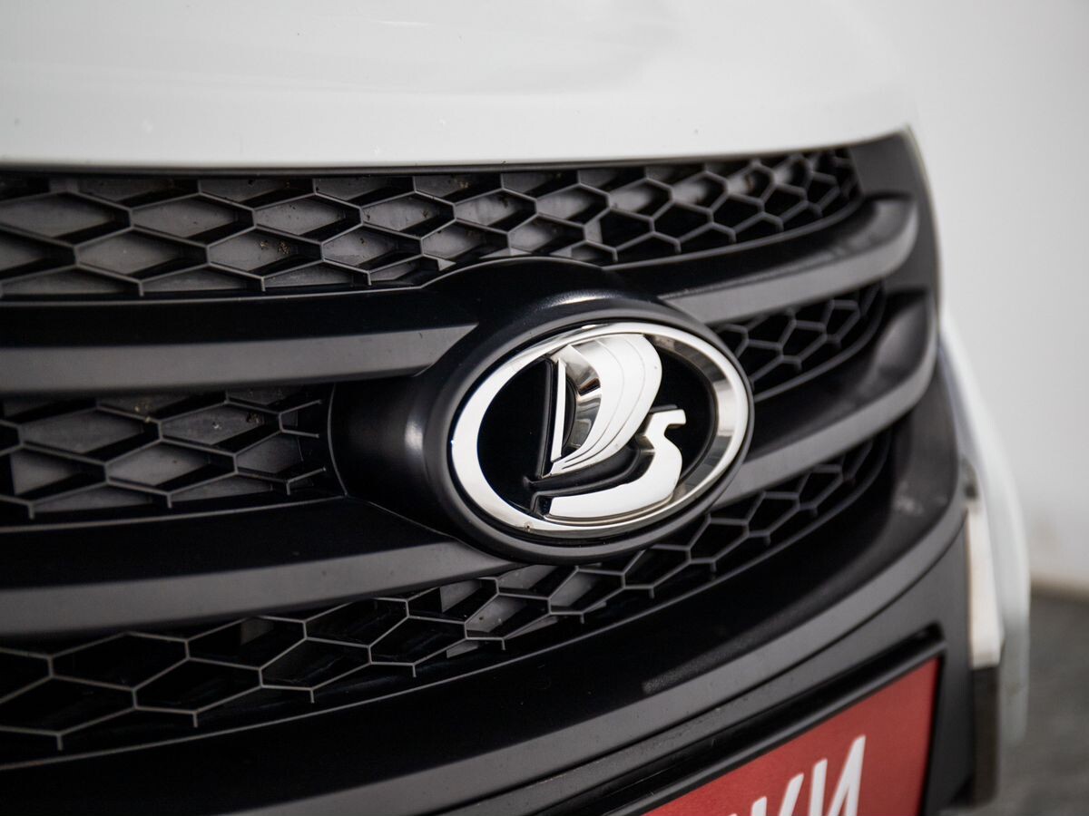 Lada (ВАЗ) XRAY 2020 - фото автомобиля