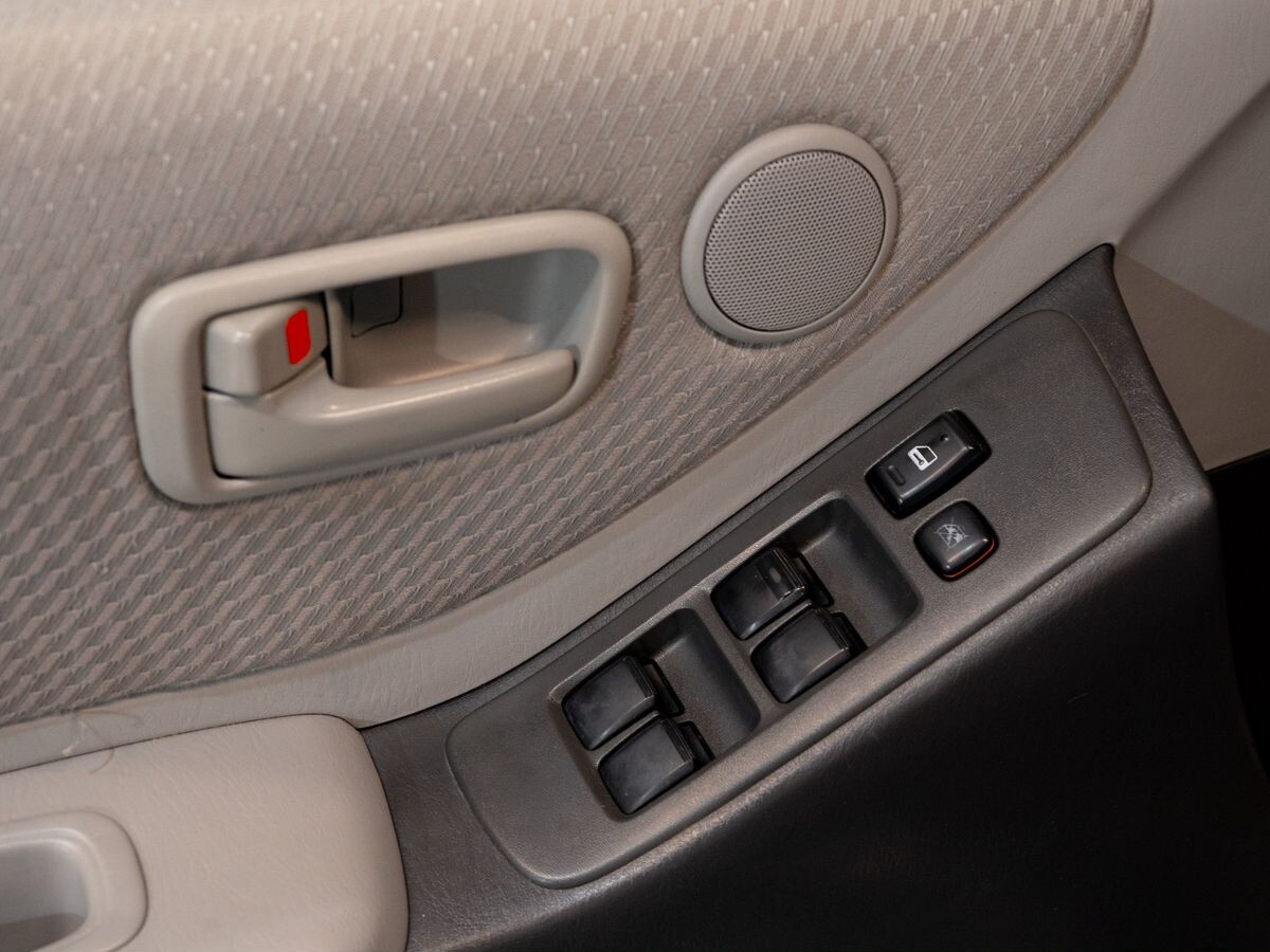 Toyota Highlander 2004 - фото автомобиля