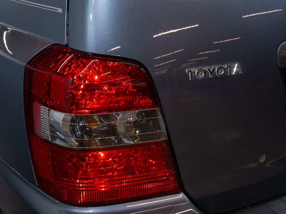 Toyota Highlander 2004 - фото автомобиля