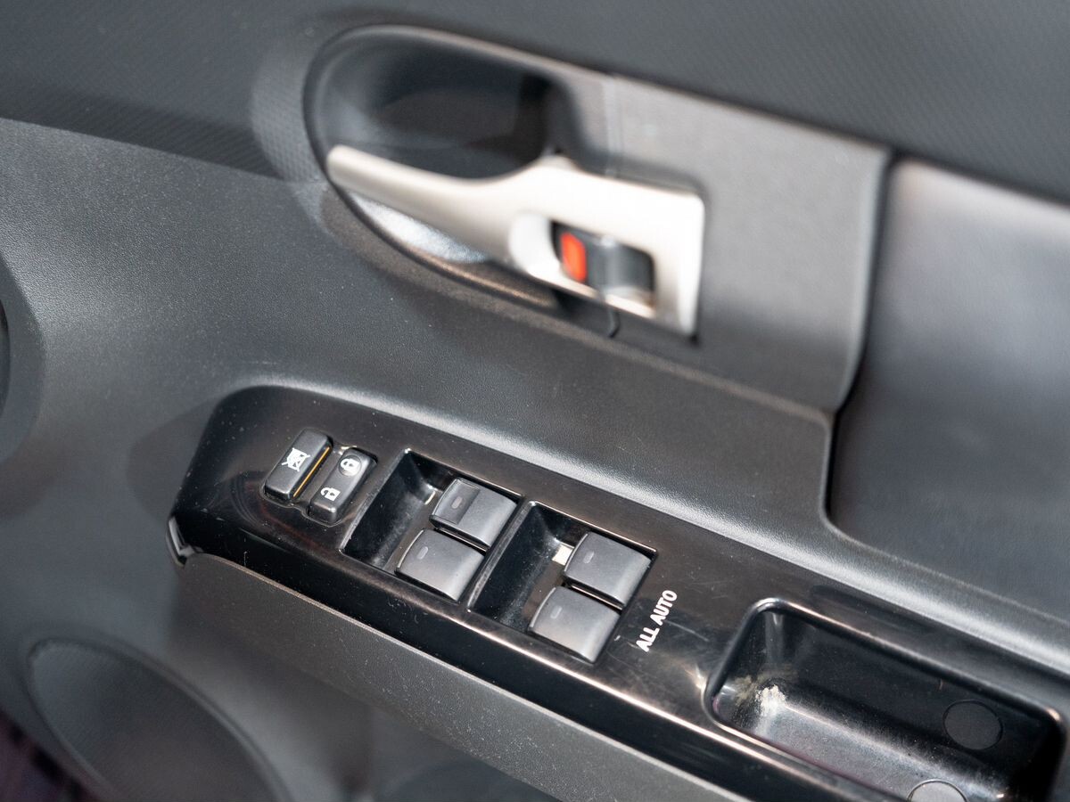 Toyota Corolla Rumion 2013 - фото автомобиля