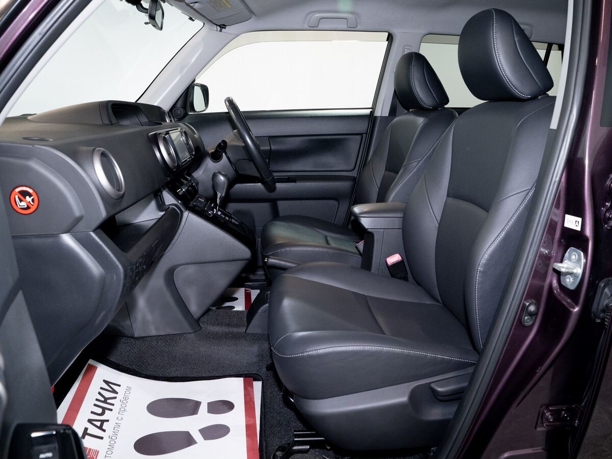 Toyota Corolla Rumion 2013 - фото автомобиля