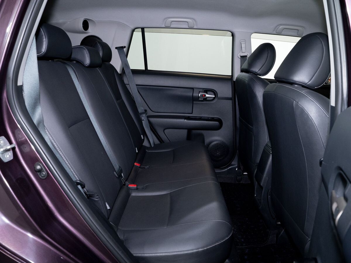 Toyota Corolla Rumion 2013 - фото автомобиля