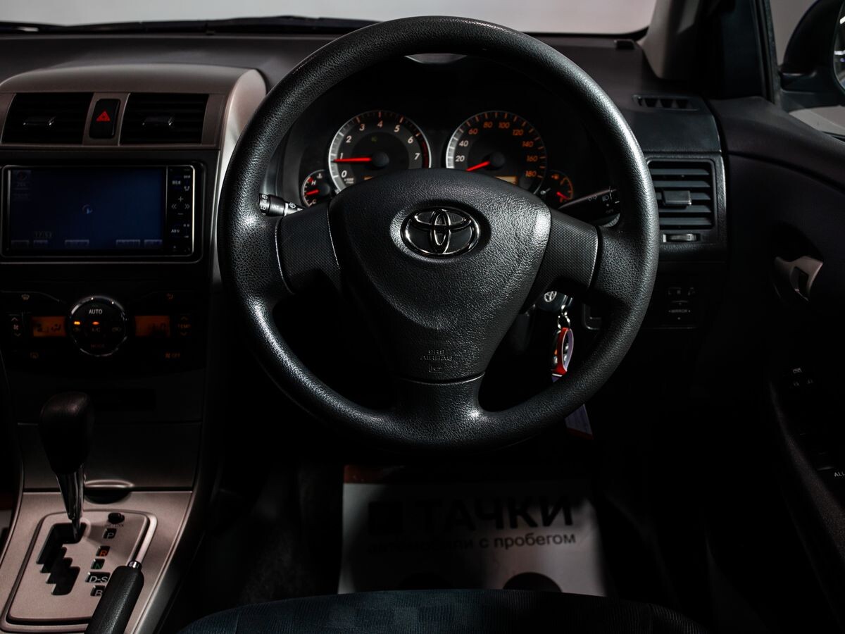 Toyota Corolla 2009 - фото автомобиля