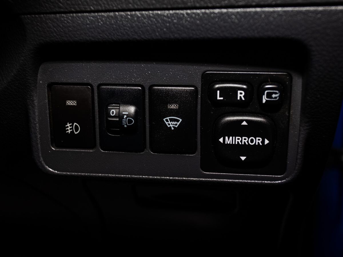 Toyota Corolla 2009 - фото автомобиля