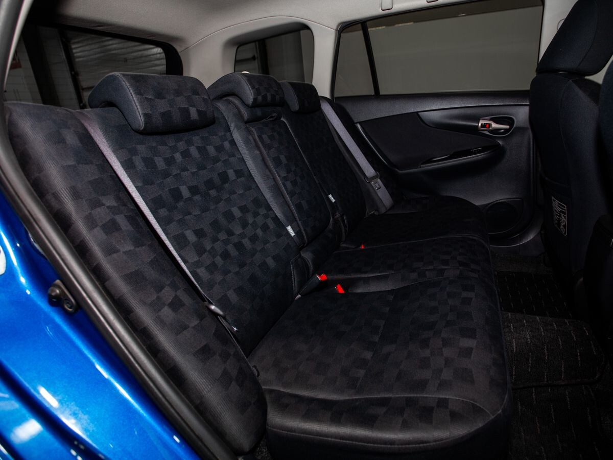 Toyota Corolla 2009 - фото автомобиля