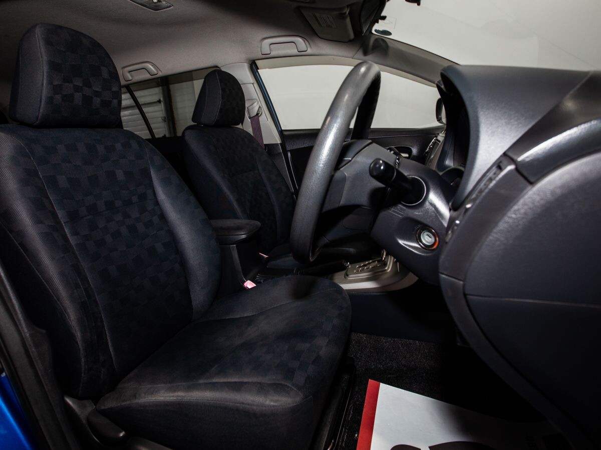 Toyota Corolla 2009 - фото автомобиля