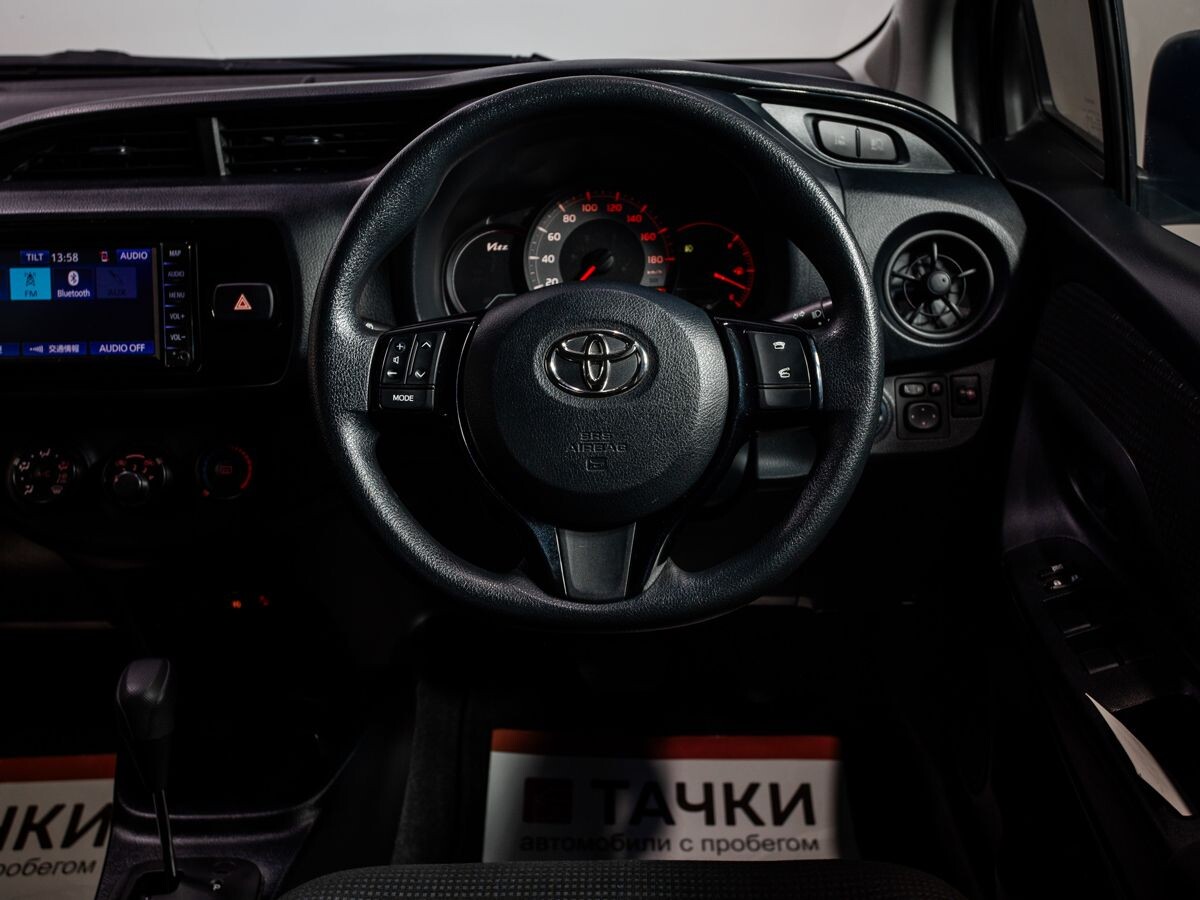 Toyota Vitz 2019 - фото автомобиля