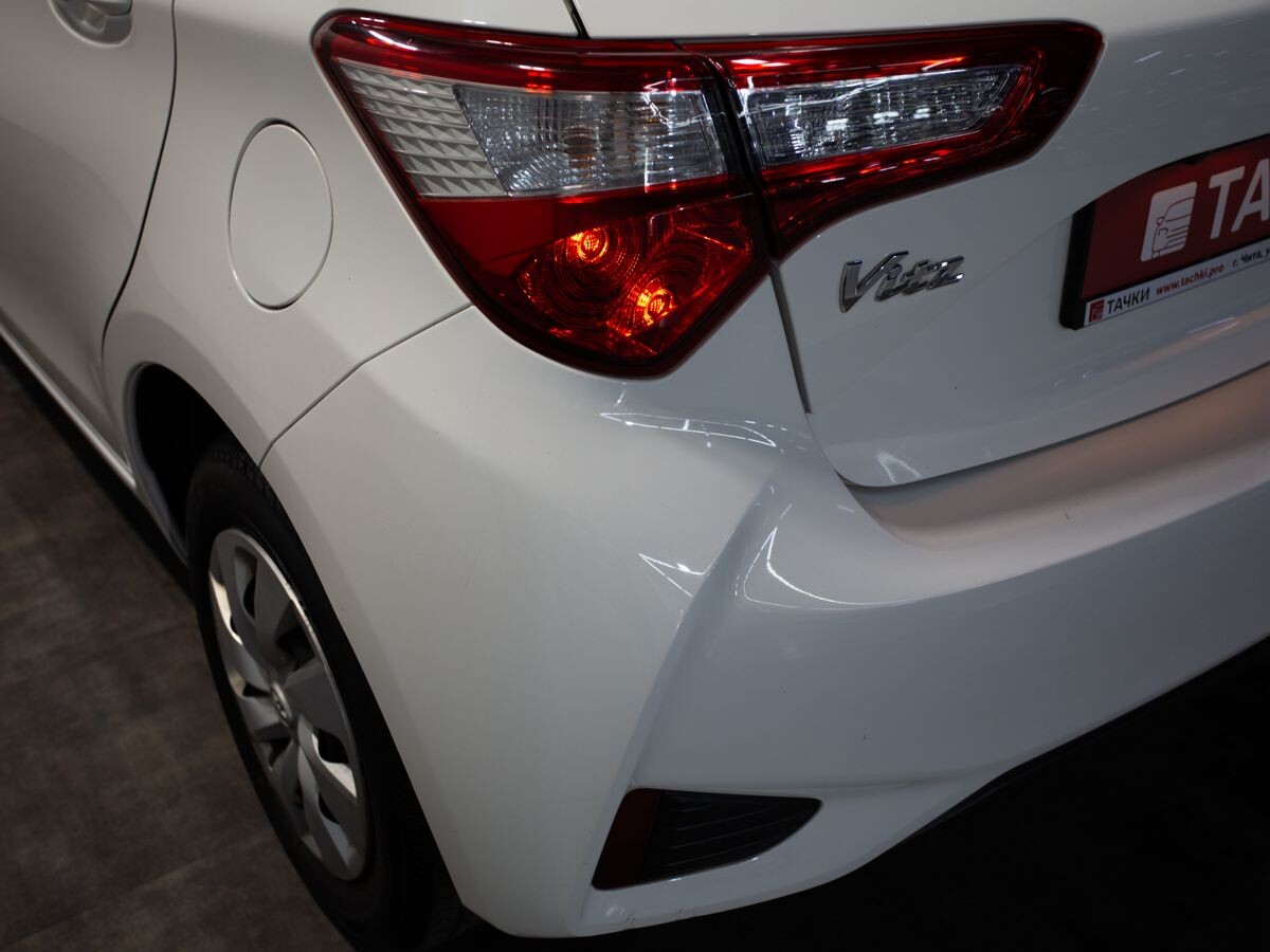 Toyota Vitz 2019 - фото автомобиля