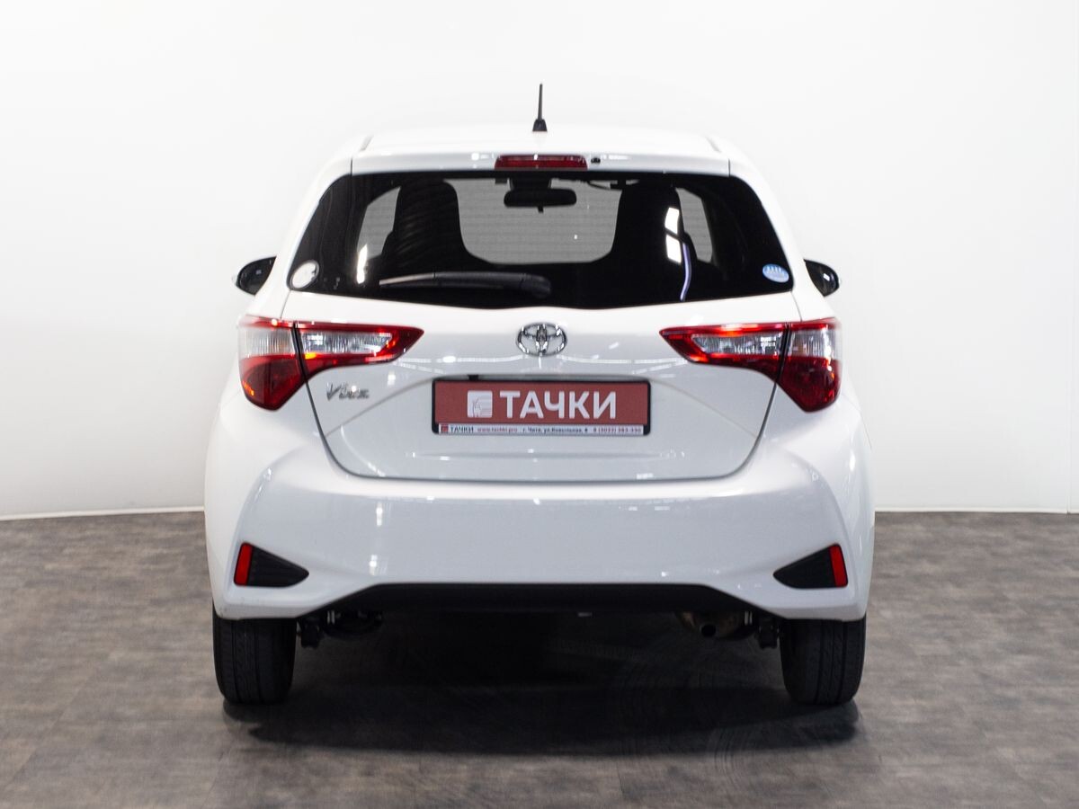 Toyota Vitz 2019 - фото автомобиля