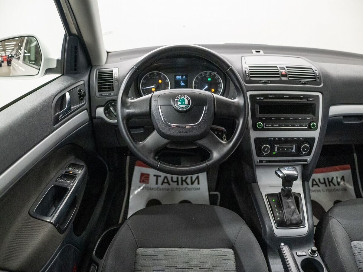 Skoda Octavia 2012 - фото автомобиля