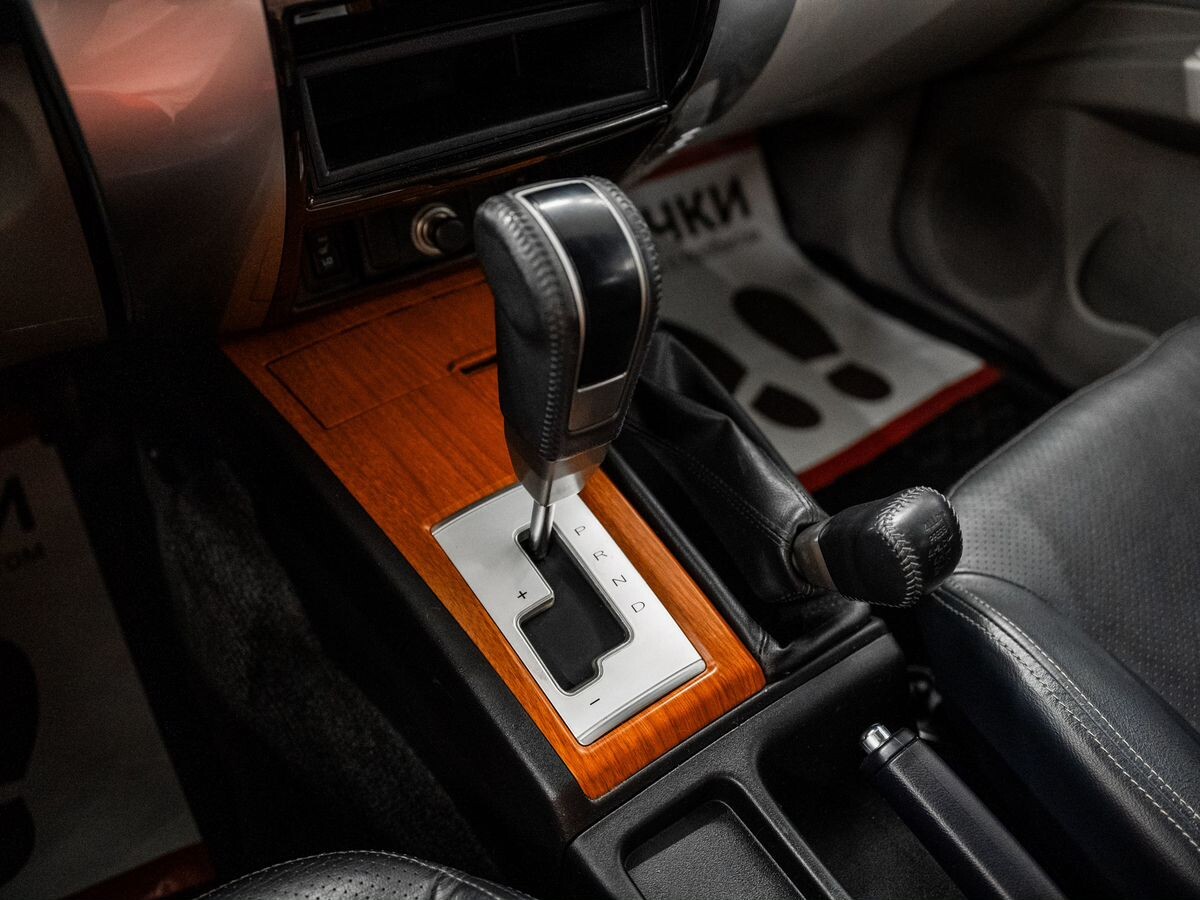 Mitsubishi Pajero Sport 2009 - фото автомобиля