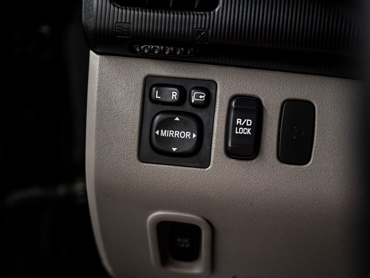 Mitsubishi Pajero Sport 2009 - фото автомобиля