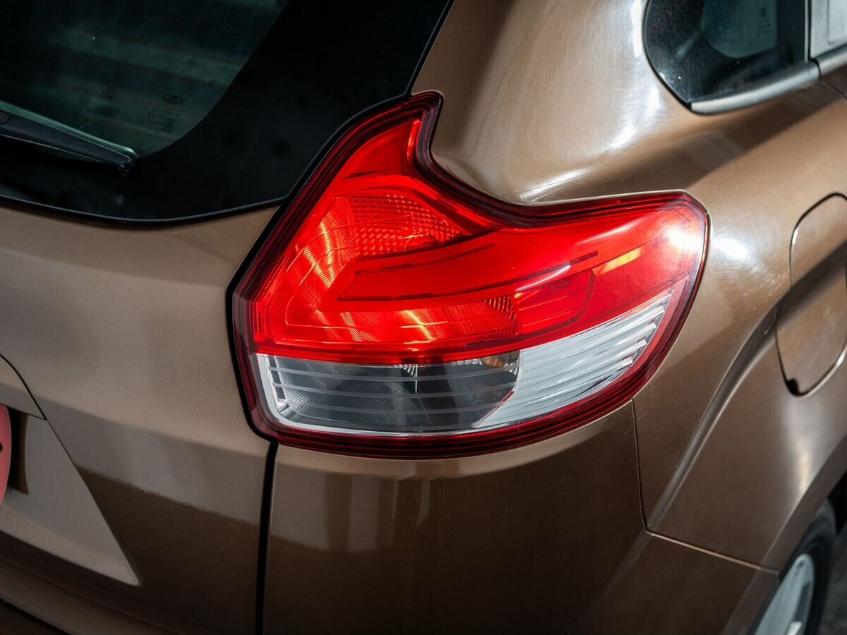 Lada (ВАЗ) XRAY 2017 - фото автомобиля