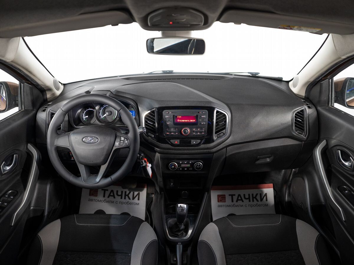 Lada (ВАЗ) XRAY 2017 - фото автомобиля