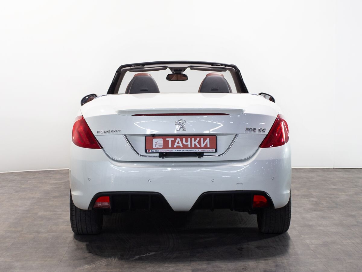 Peugeot 308 2012 - фото автомобиля
