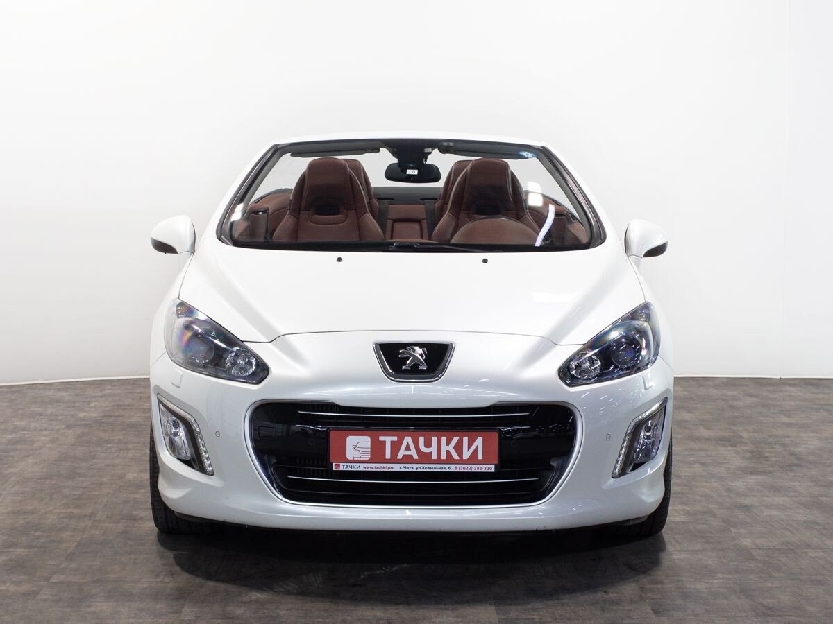 Peugeot 308 2012 - фото автомобиля