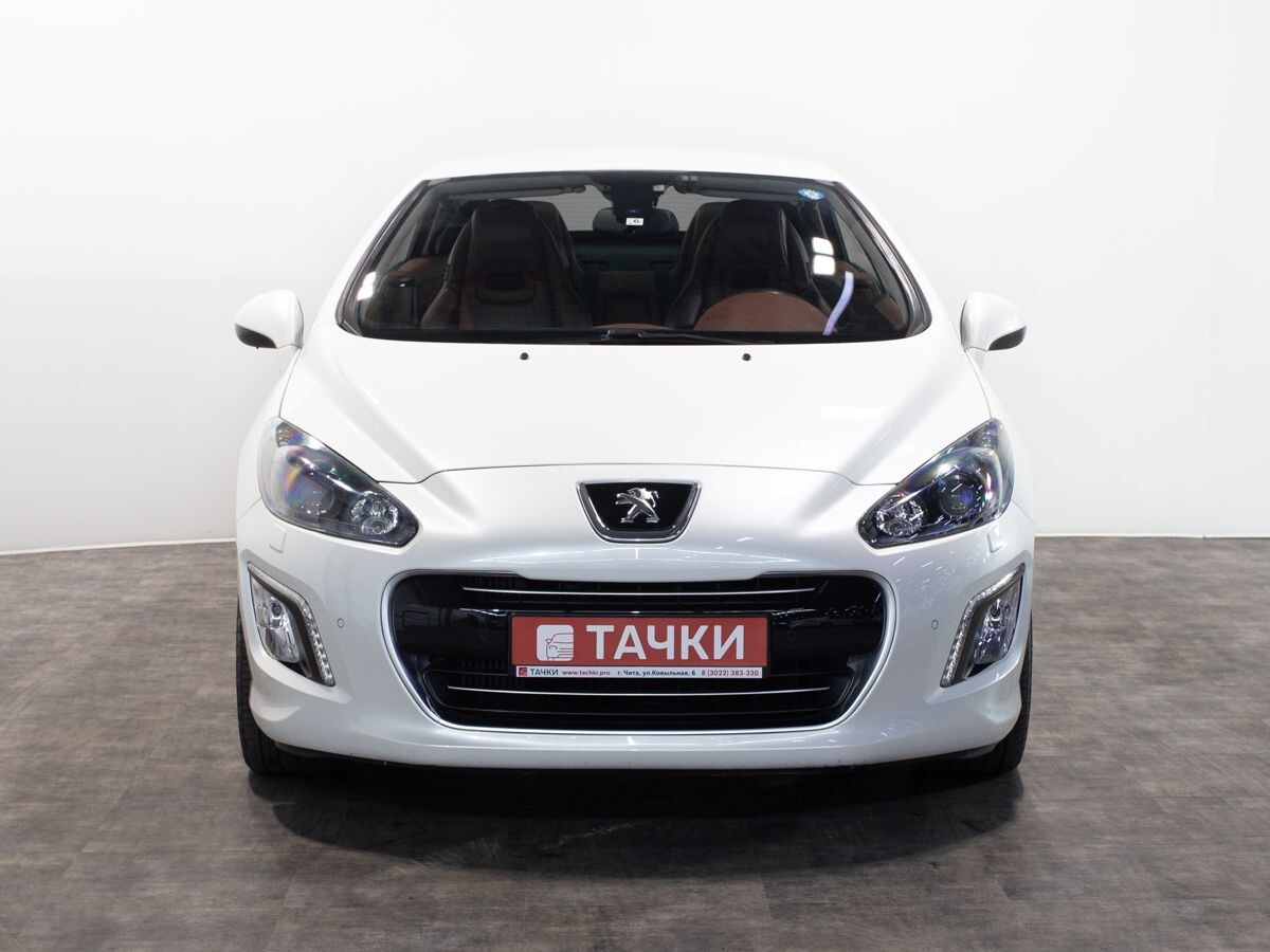 Peugeot 308 2012 - фото автомобиля