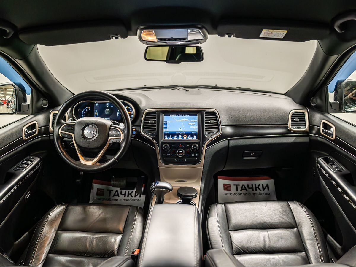 Jeep Grand Cherokee 2013 - фото автомобиля