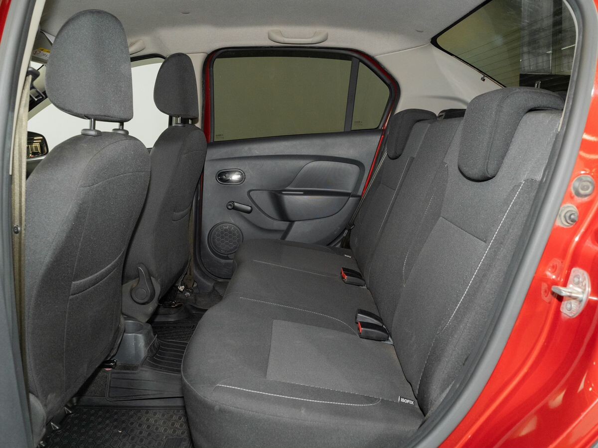 Renault Logan 2020 - фото автомобиля