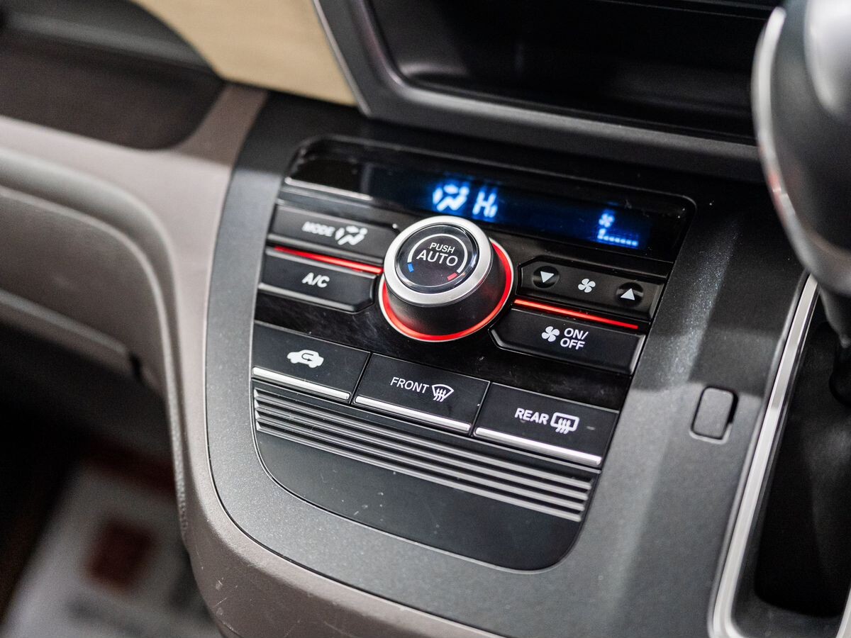 Honda Freed 2018 - фото автомобиля