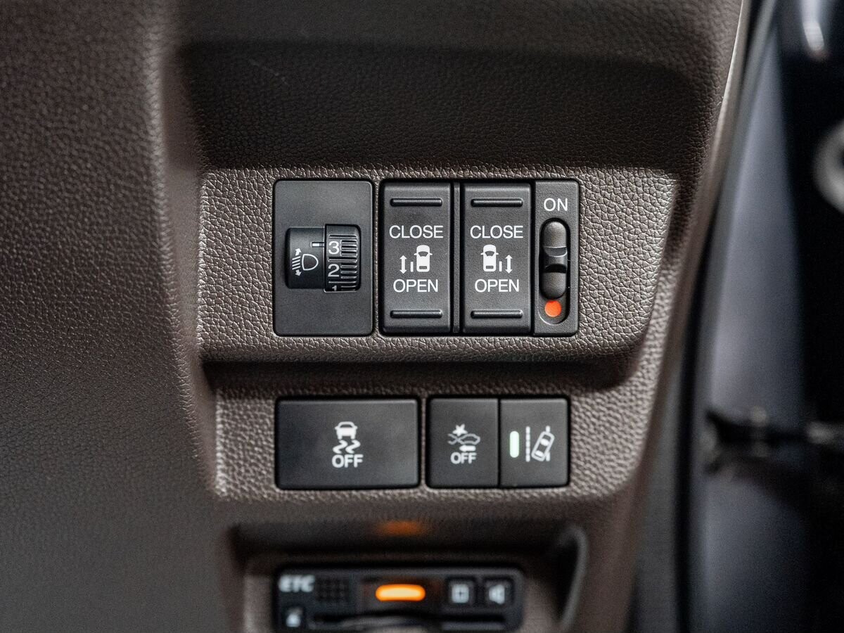 Honda Freed 2018 - фото автомобиля