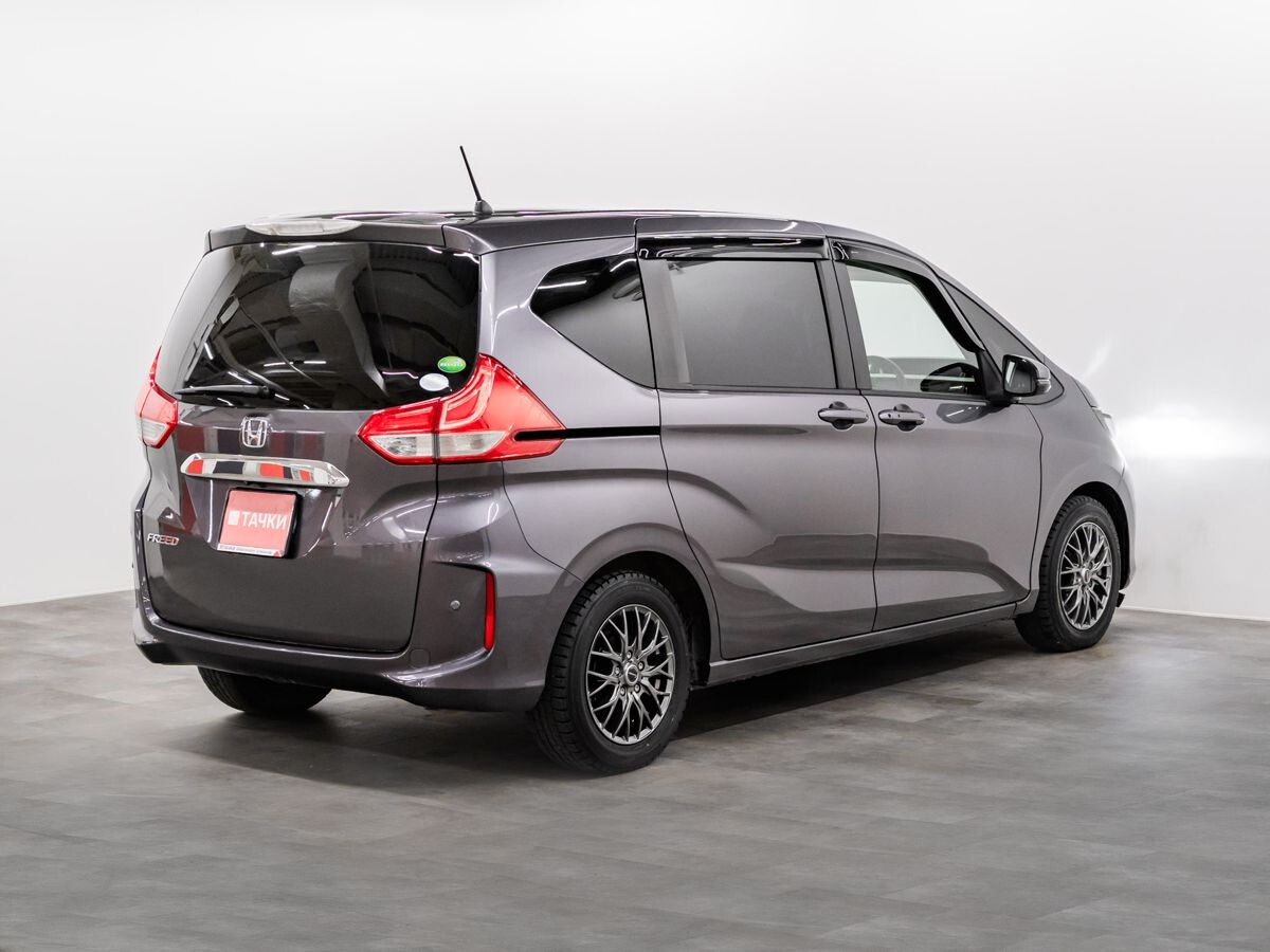 Honda Freed 2018 - фото автомобиля