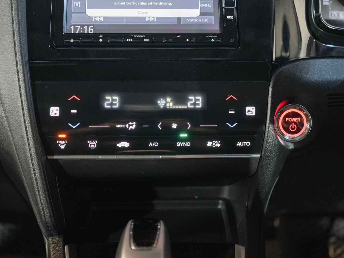 Honda Shuttle 2018 - фото автомобиля