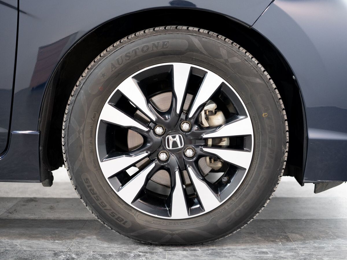 Honda Shuttle 2018 - фото автомобиля