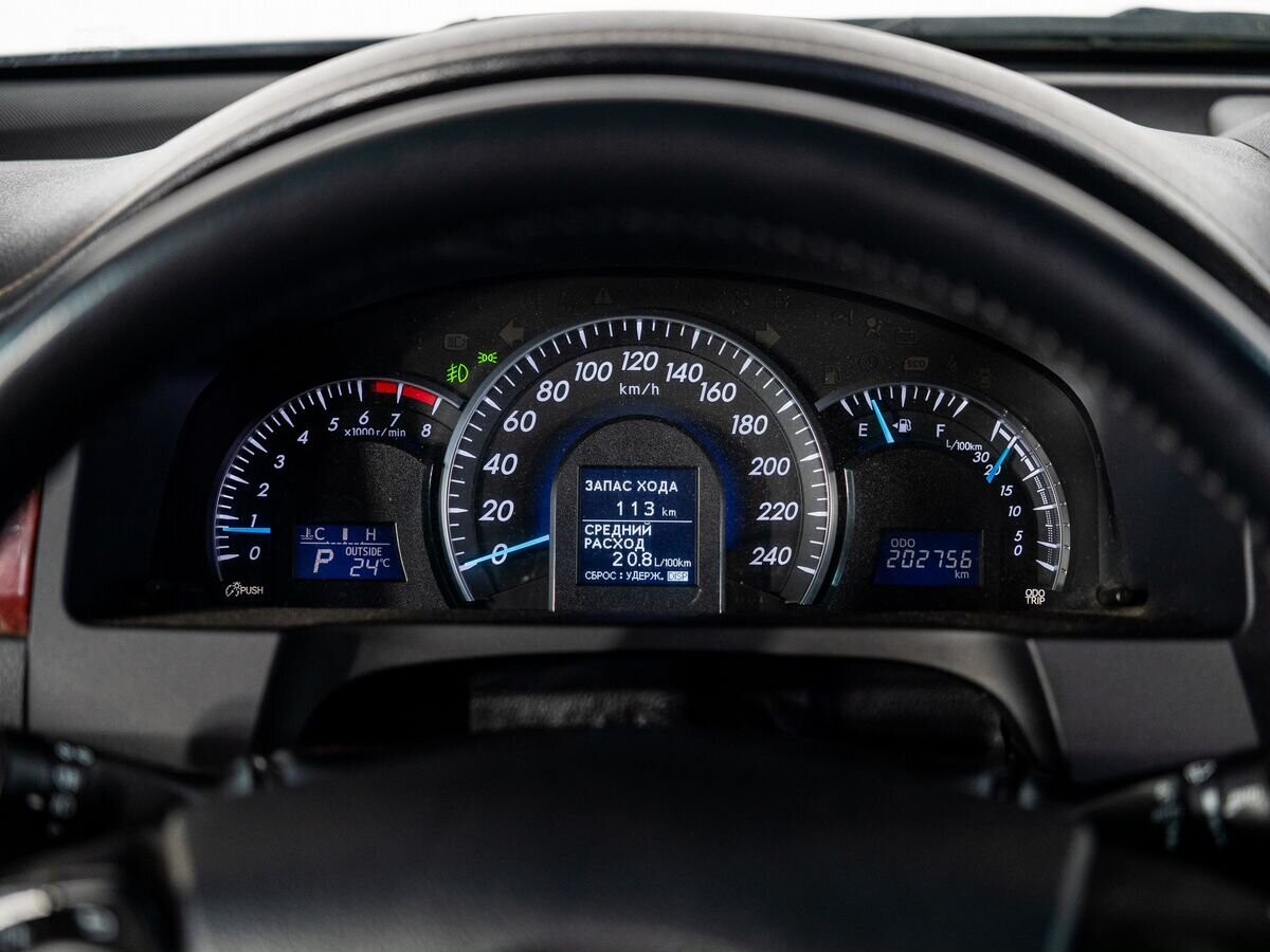 Toyota Camry 2012 - фото автомобиля