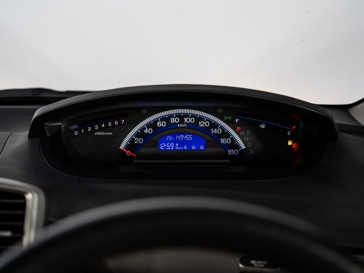 Honda Freed 2012 - фото автомобиля