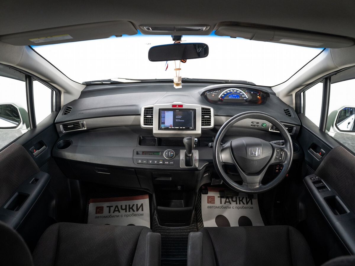 Honda Freed 2012 - фото автомобиля