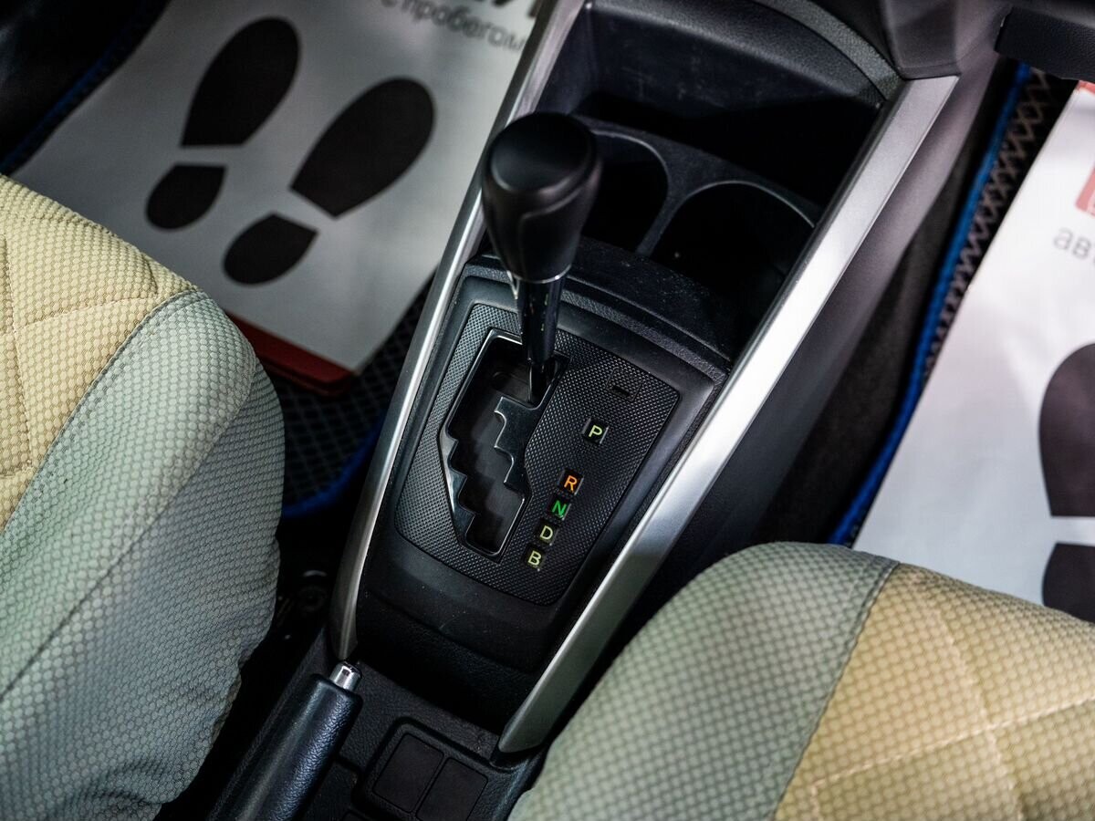 Toyota Corolla 2016 - фото автомобиля