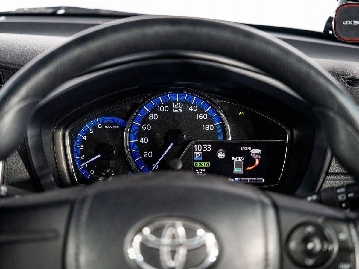 Toyota Corolla 2016 - фото автомобиля