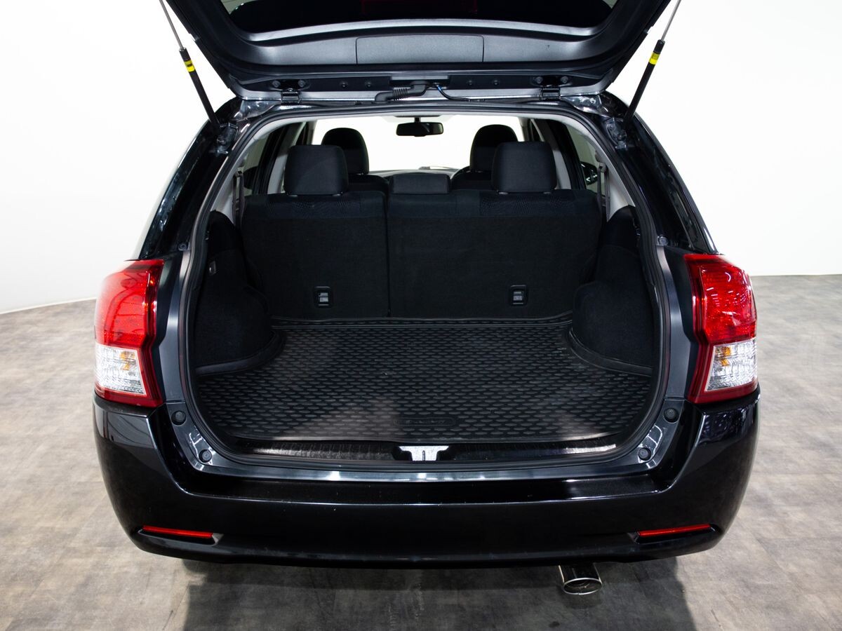 Toyota Corolla 2014 - фото автомобиля