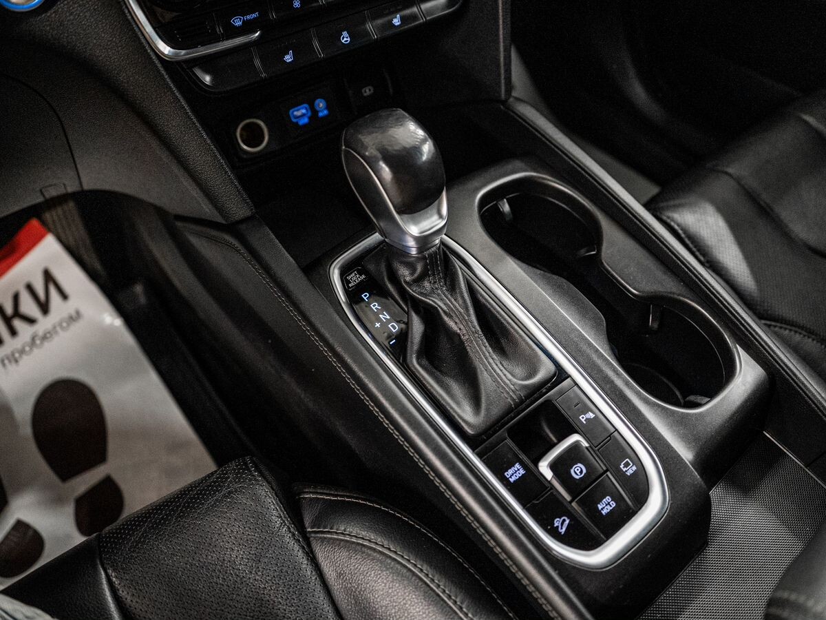 Hyundai Santa Fe 2018 - фото автомобиля