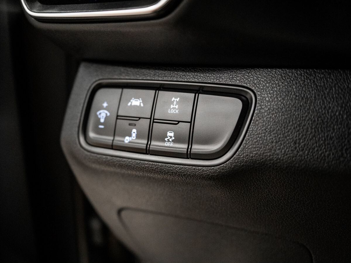 Hyundai Santa Fe 2018 - фото автомобиля