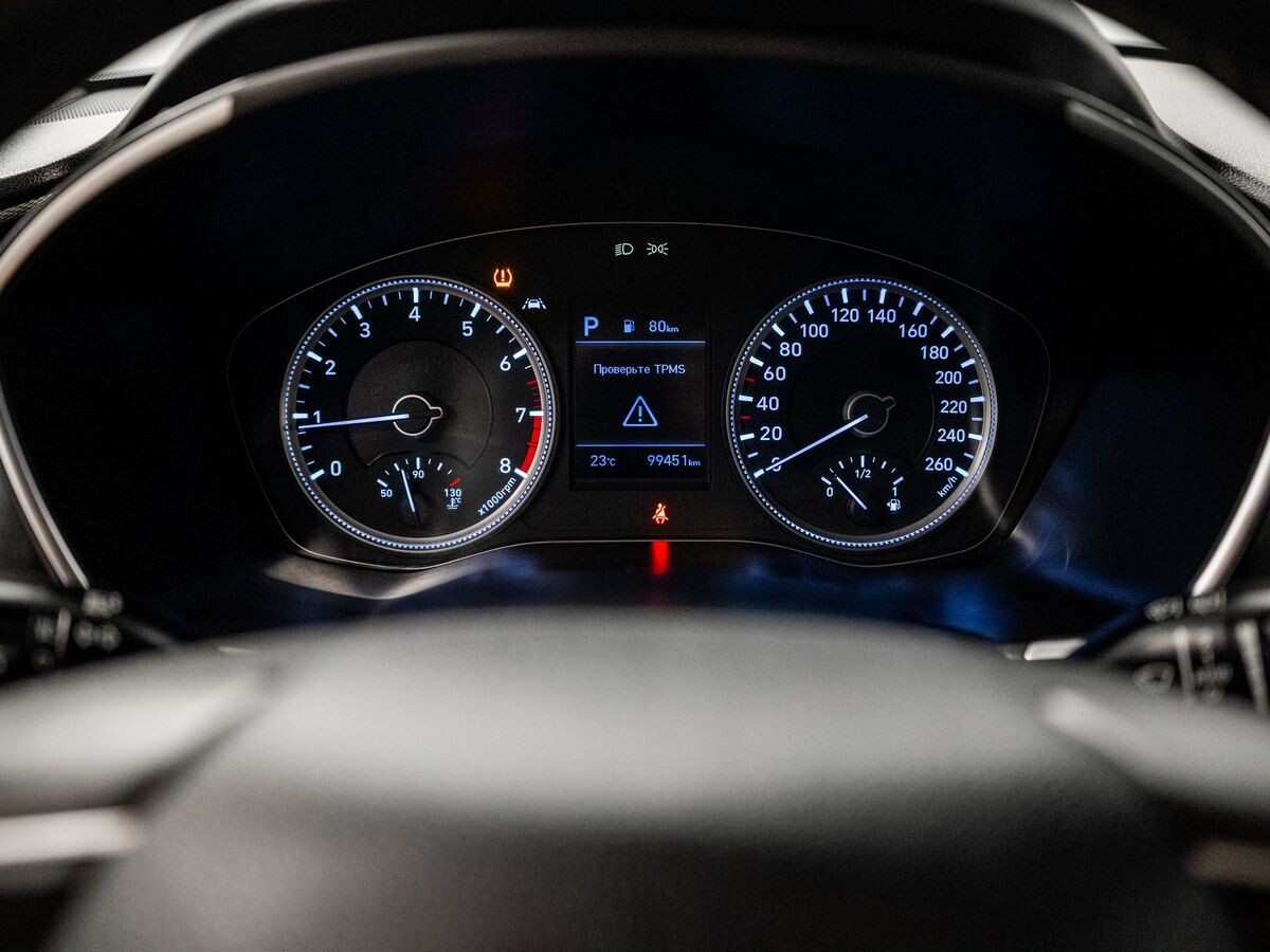 Hyundai Santa Fe 2018 - фото автомобиля