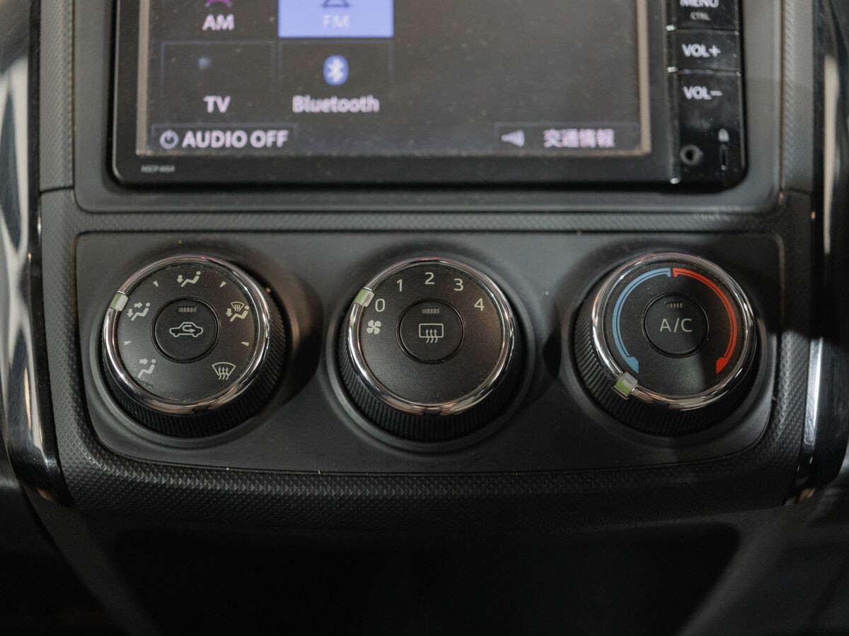 Toyota Corolla 2016 - фото автомобиля