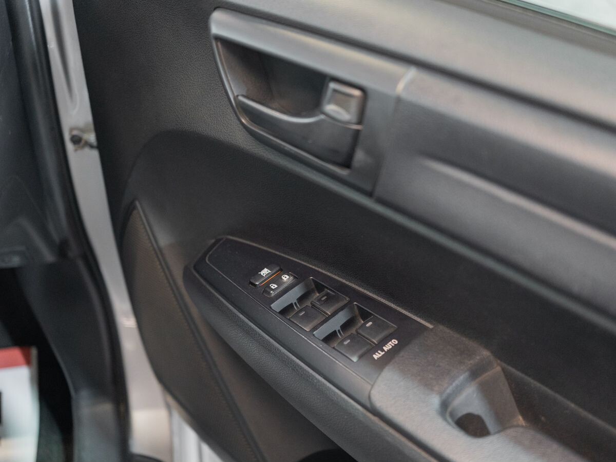 Toyota Corolla 2016 - фото автомобиля