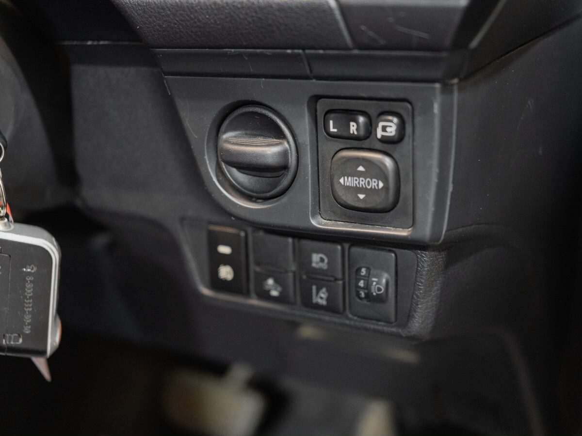 Toyota Corolla 2016 - фото автомобиля