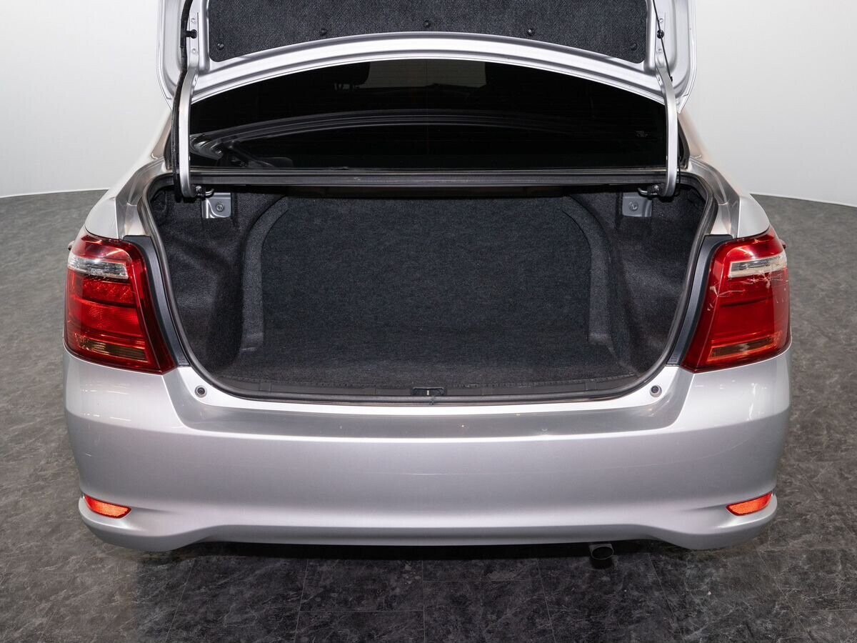 Toyota Corolla 2016 - фото автомобиля